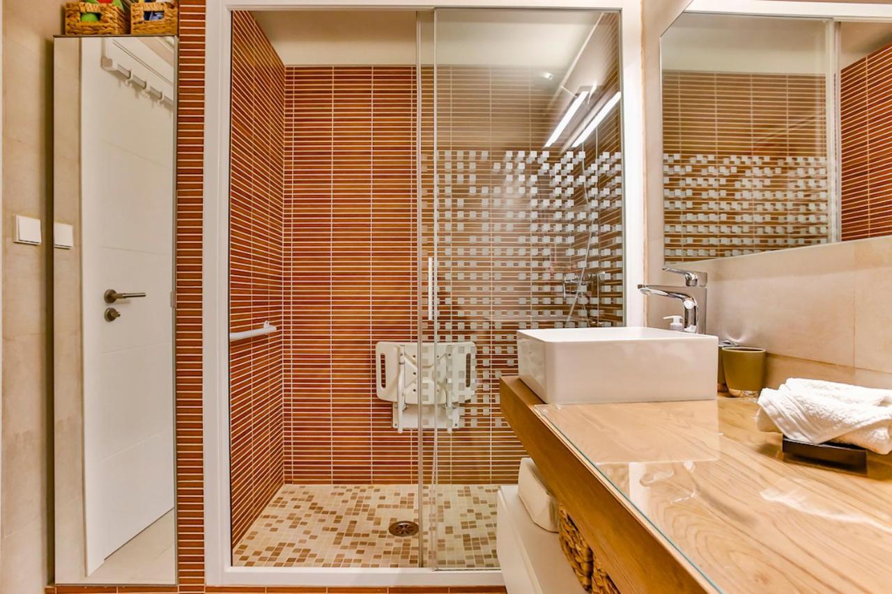 Magnifico Apartamento - Primera Linea De Mar Calafell Kültér fotó