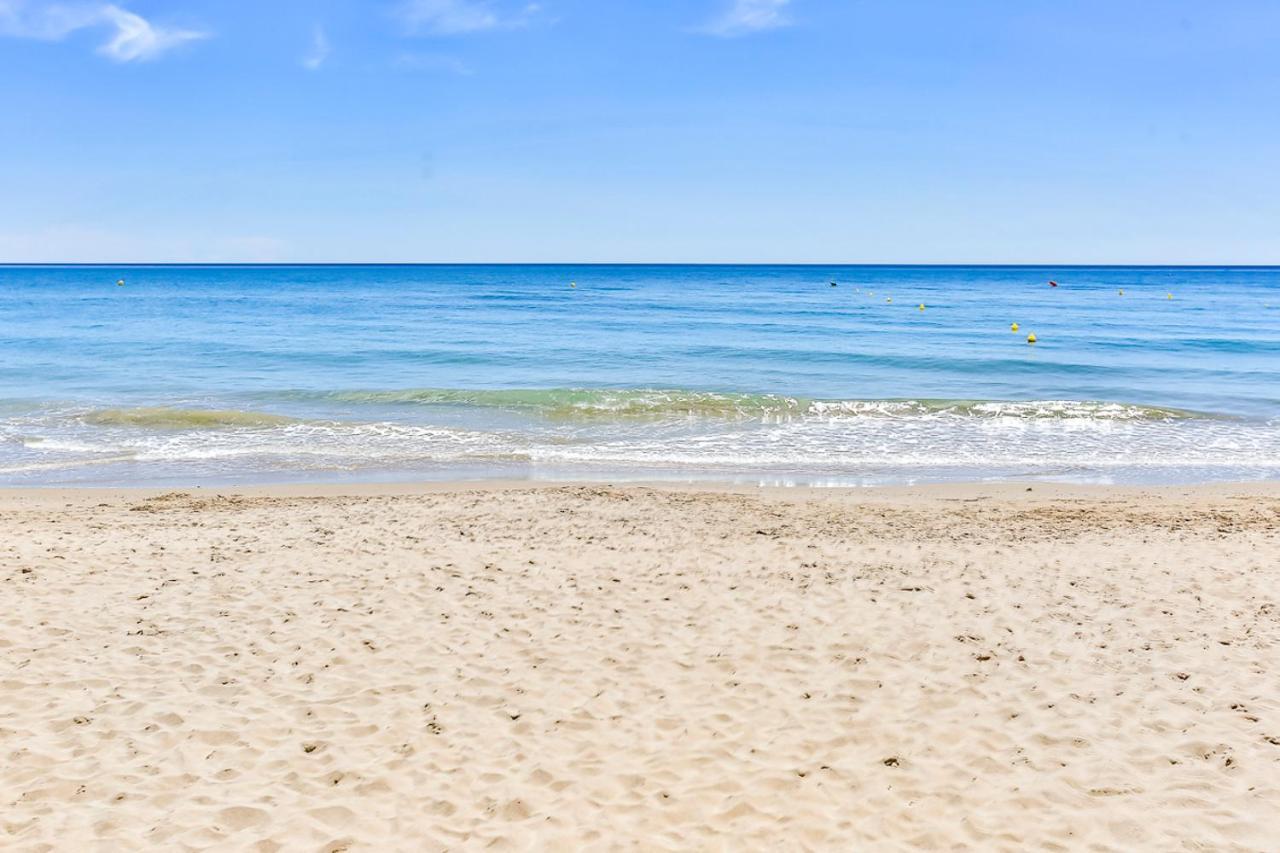 Magnifico Apartamento - Primera Linea De Mar Calafell Kültér fotó